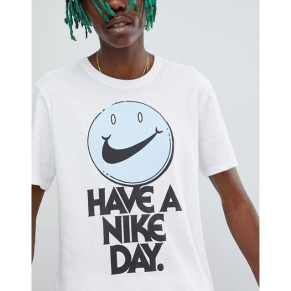 NIKE white black and blue “have a nike day” medium